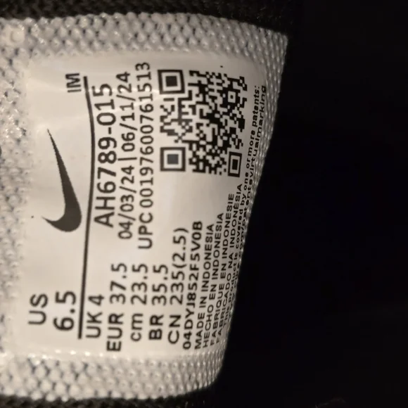 Nike Air Max 270 Women’s Size 6.5 Black Royal Pulse AH6789-015 Running Shoes - Picture 12 of 12